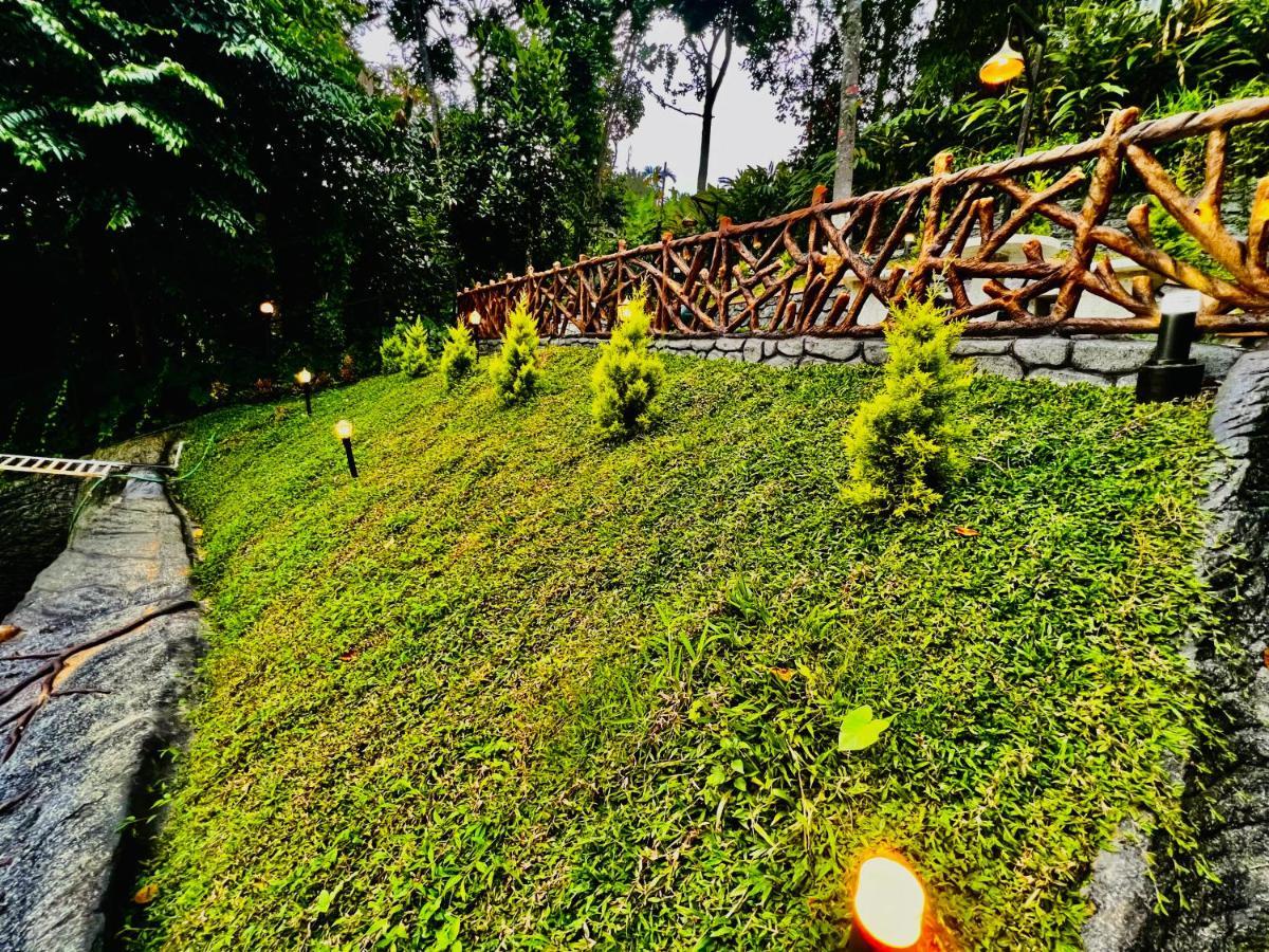 Blue Peaks Holiday Home Munnar Eksteriør bilde